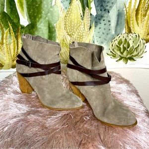 Carlos by Carlos Santana Leather Buckle Heeled Booties 🌵8